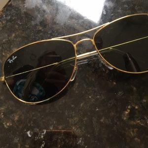 authentic never worn ray bans! make an offer!